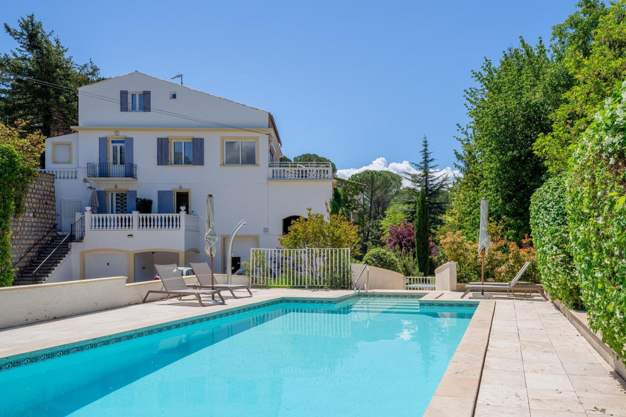 Gréoux-les-Bains Residence Les Ecureuils מראה חיצוני תמונה