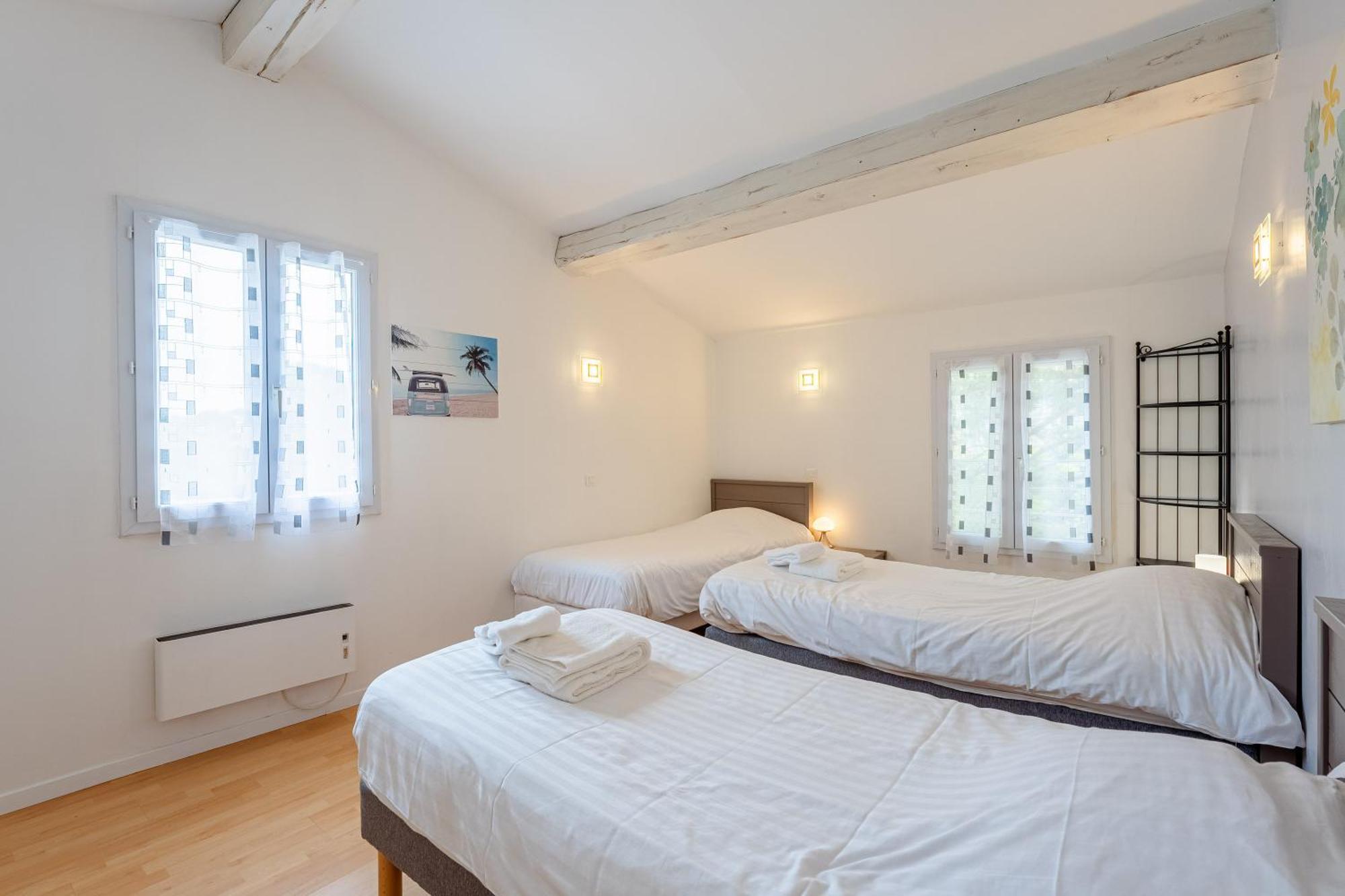 Gréoux-les-Bains Residence Les Ecureuils מראה חיצוני תמונה