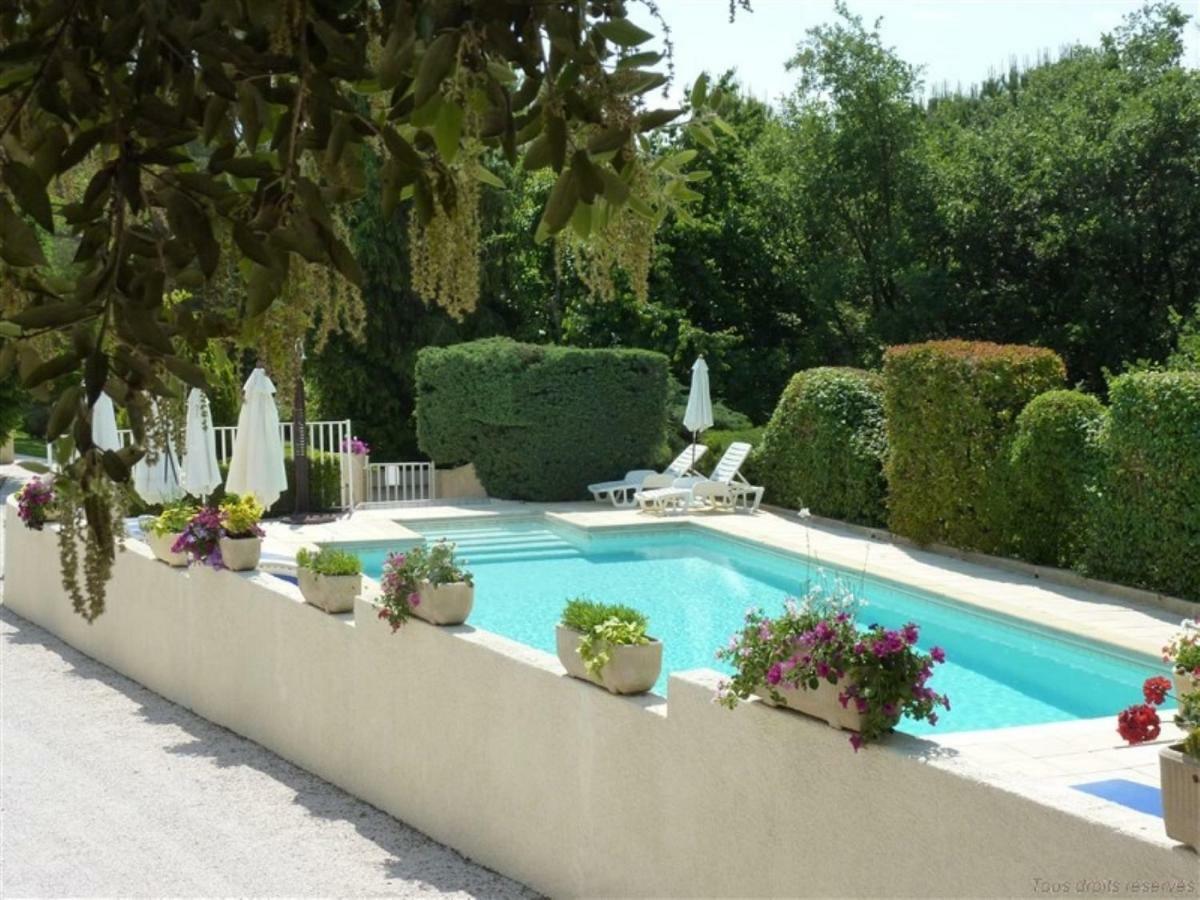 Gréoux-les-Bains Residence Les Ecureuils מראה חיצוני תמונה