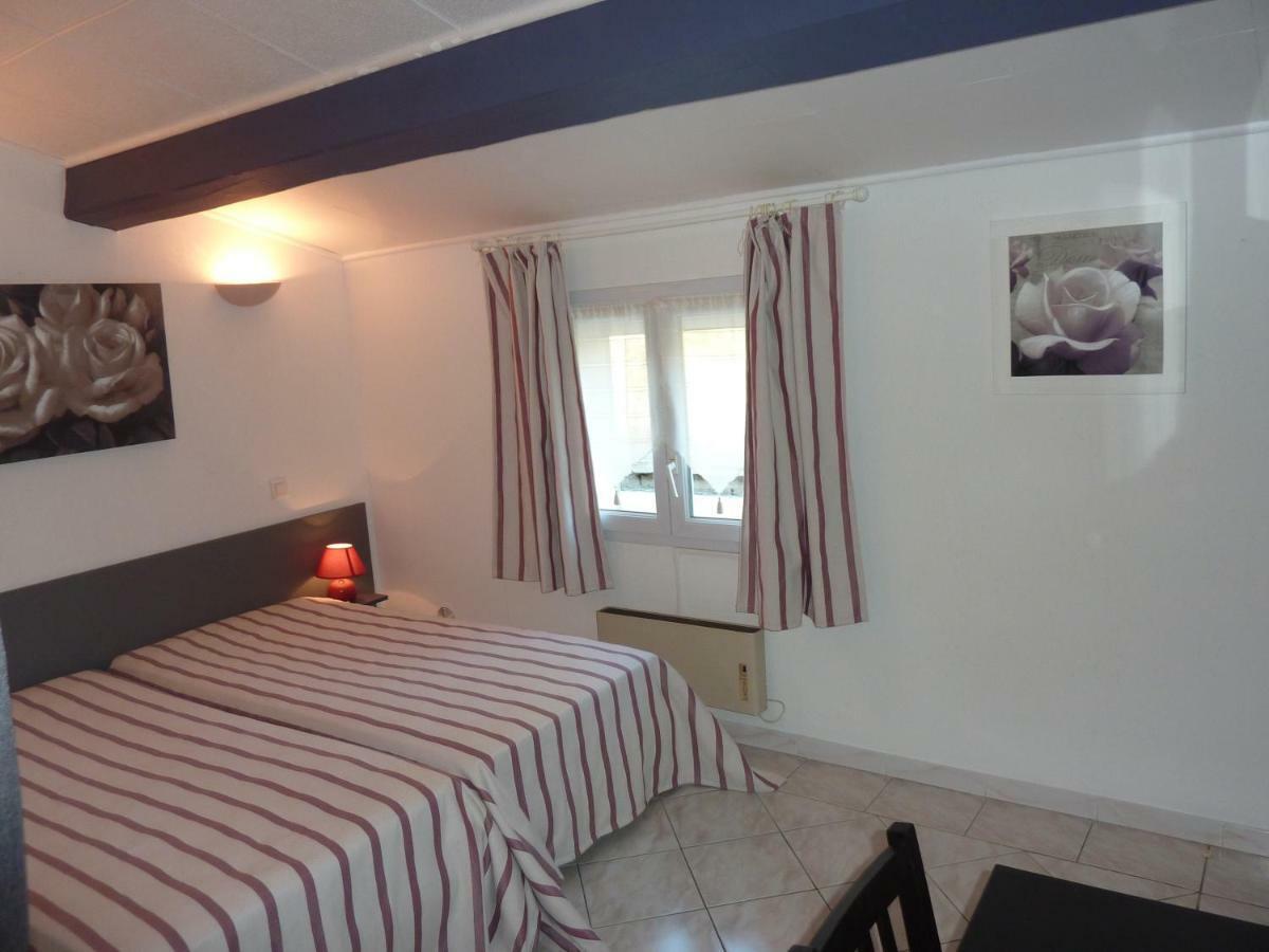 Gréoux-les-Bains Residence Les Ecureuils מראה חיצוני תמונה