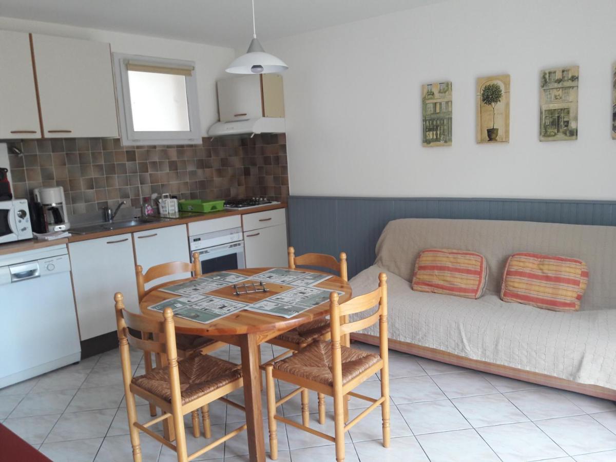 Gréoux-les-Bains Residence Les Ecureuils מראה חיצוני תמונה